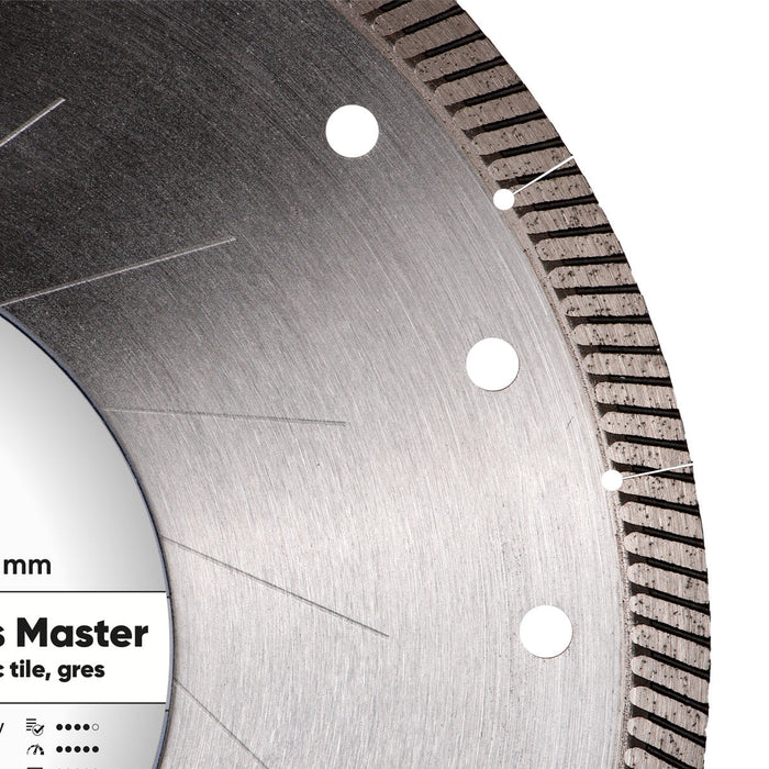 Close-up of Gres Master 9 inch blade with microturbo diamond layer